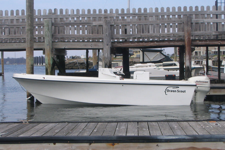 Ocean Scout 20' Center Console - Side View