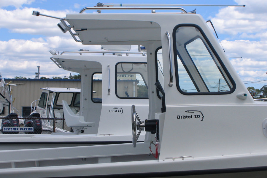 Ocean Scout 20' Bristol - Side View